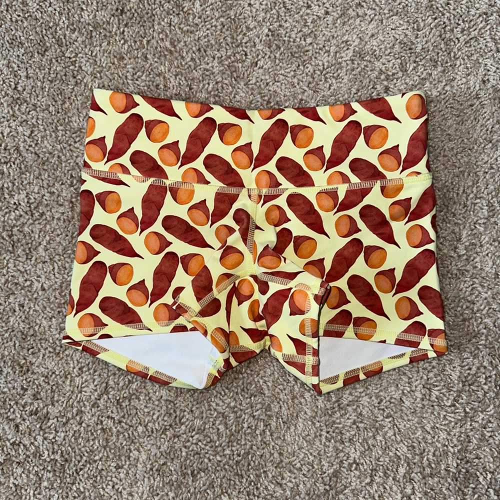 TOUGH MADE booty shorts XS